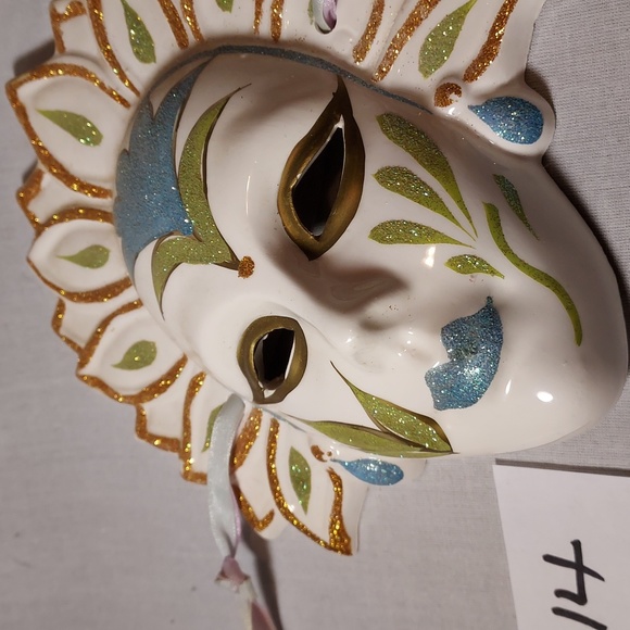 Vintage Hand Painted Ceramic Lis Carnival Face Mask - Picture 6 of 6
